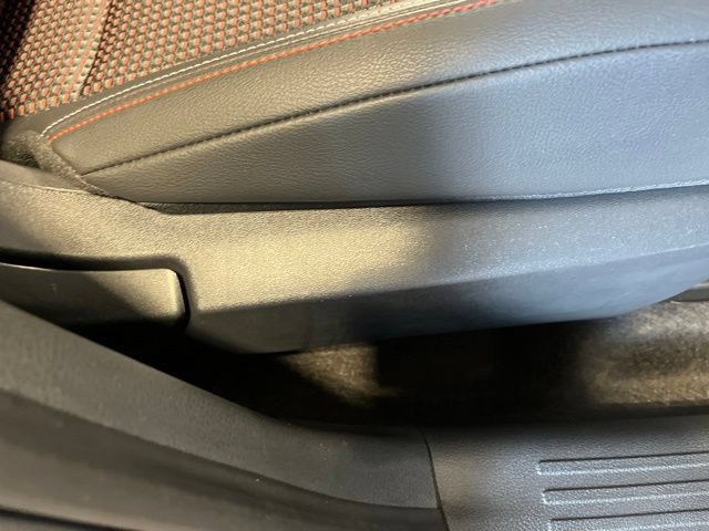 Certified 2025 Nissan Kicks SR AWD/4WD image 22