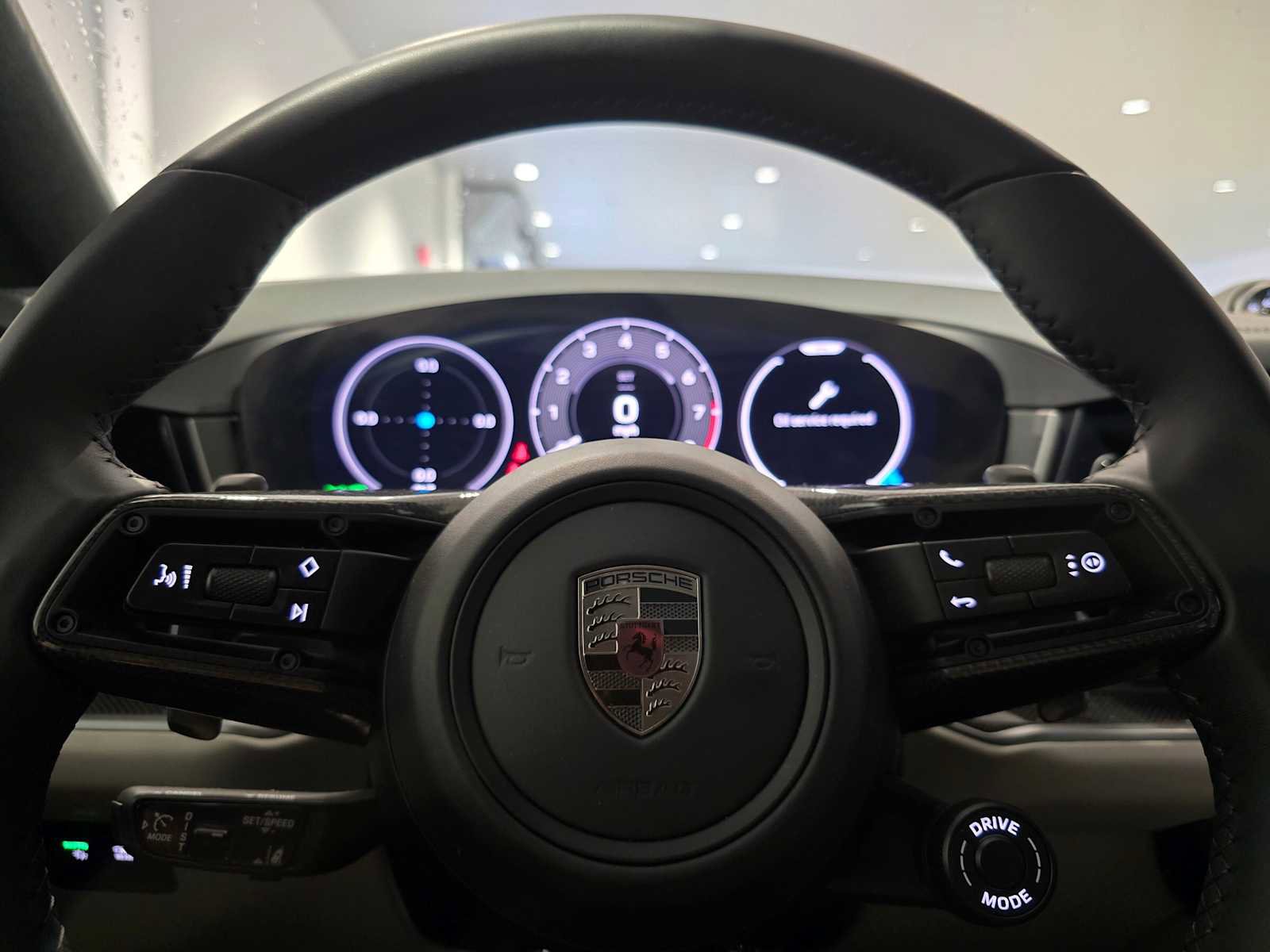 Used 2025 Porsche Cayenne Turbo AWD/4WD image 35