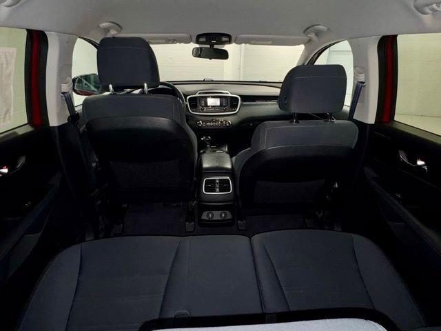 Used 2017 Kia Sorento LX image 11