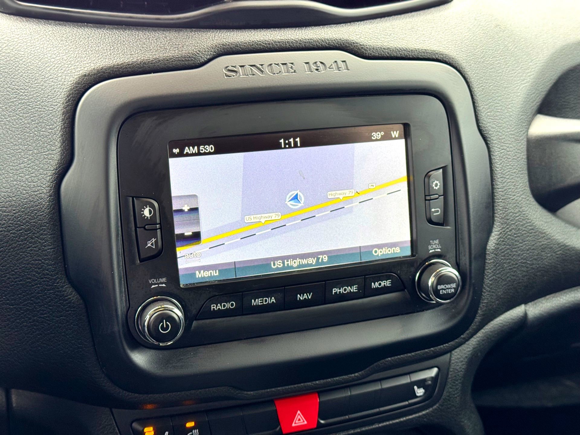 Used 2016 Jeep Renegade Limited image 28