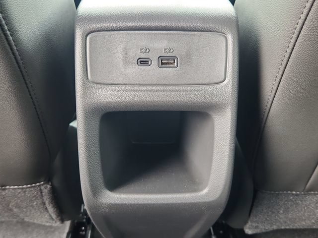 New 2026 Chevrolet Trax ACTIV w/ Sunroof Package FWD image 17