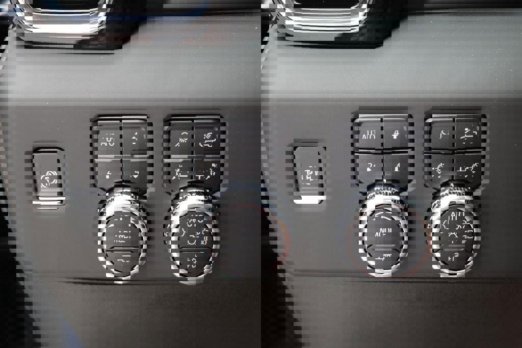 Used 2024 GMC Sierra 2500 Denali Ultimate image 42