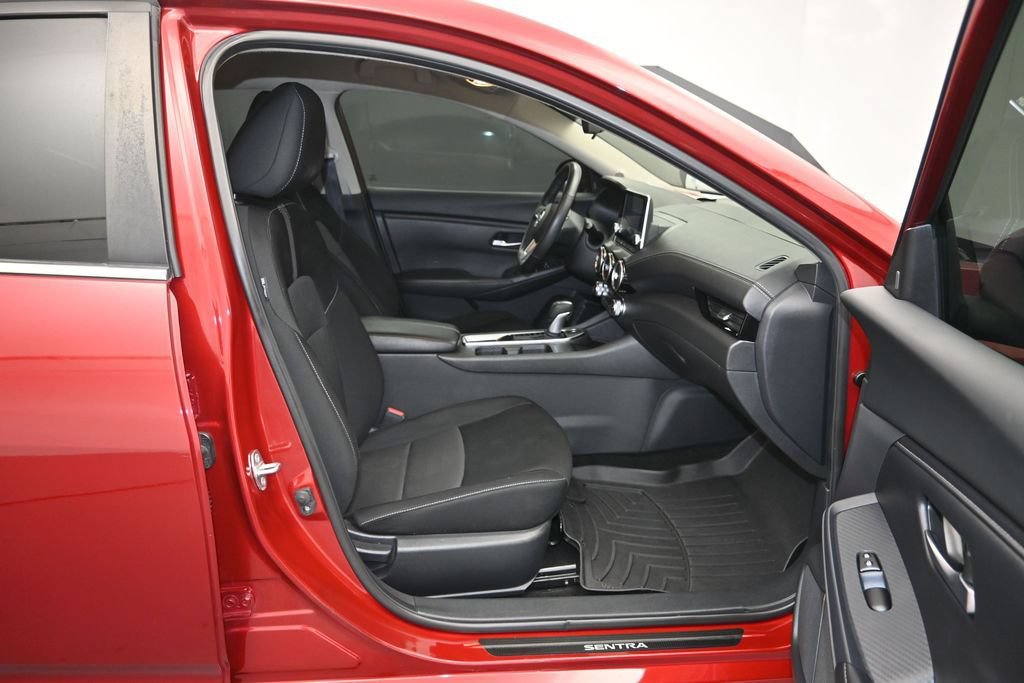 Used 2022 Nissan Sentra SV w/ All-Weather Package FWD image 25