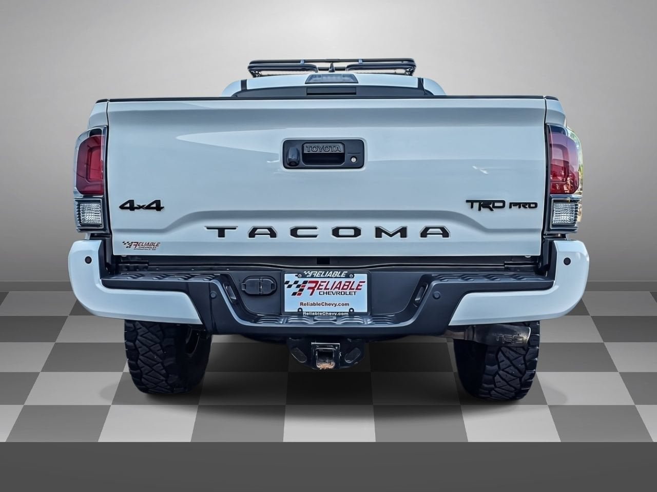 Used 2023 Toyota Tacoma TRD Pro AWD/4WD image 4