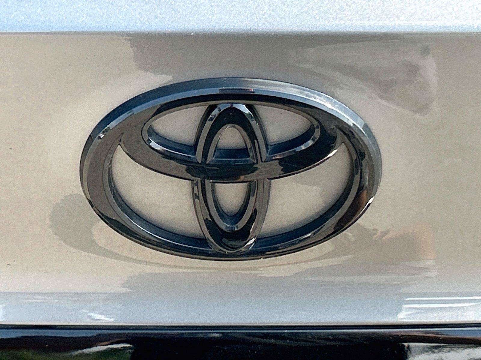 Used 2026 Toyota Camry XSE w/ Premium Plus Package FWD image 12