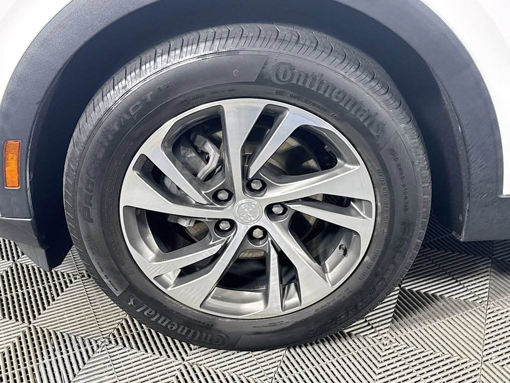 Used 2021 Buick Envision Essence w/ Technology Package I AWD/4WD image 32