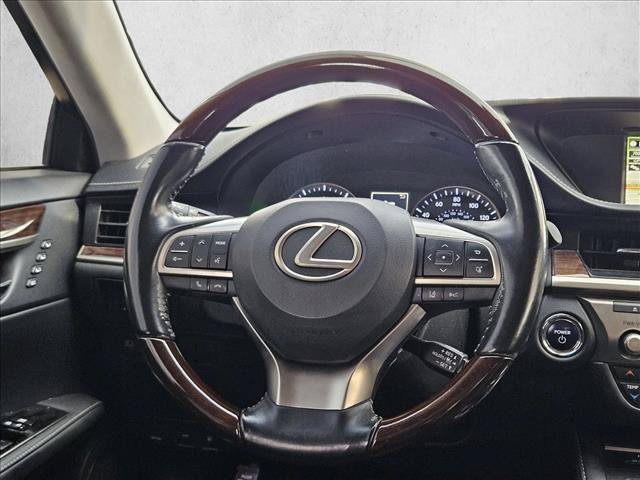 Used 2017 Lexus ES 300h w/ Navigation System Package FWD image 14