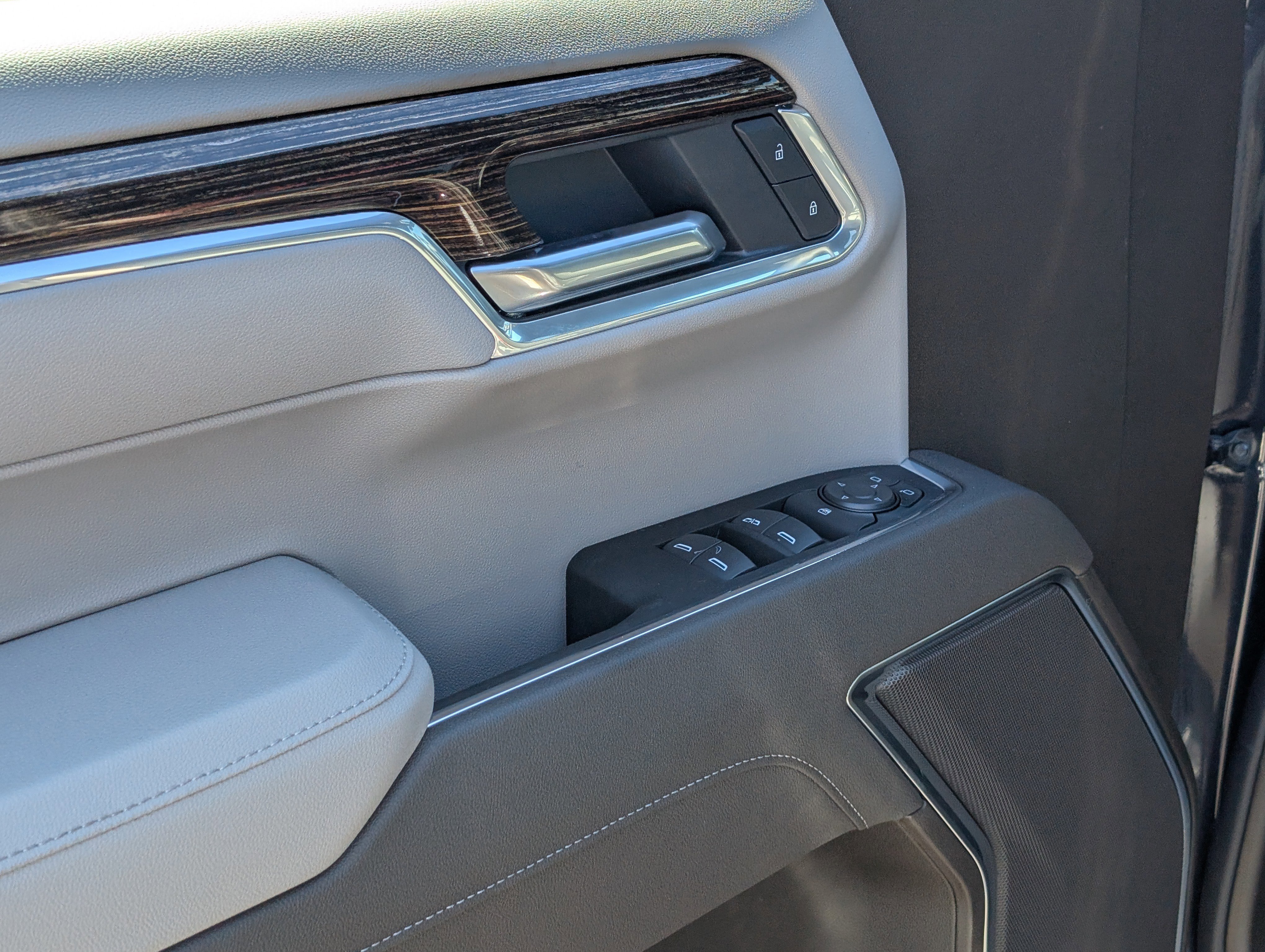 New 2026 GMC Sierra 1500 SLE w/ X31 Off-Road Package image 16