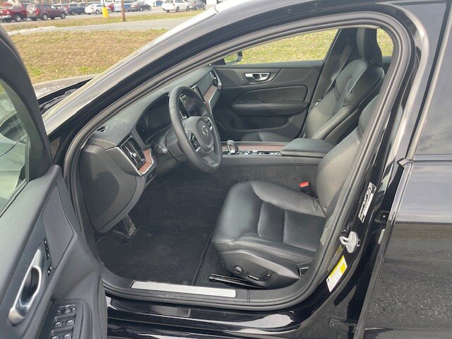 Used 2024 Volvo S60 B5 Plus AWD/4WD image 12