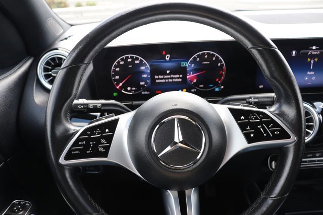 Used 2025 Mercedes-Benz GLA 250 image 21