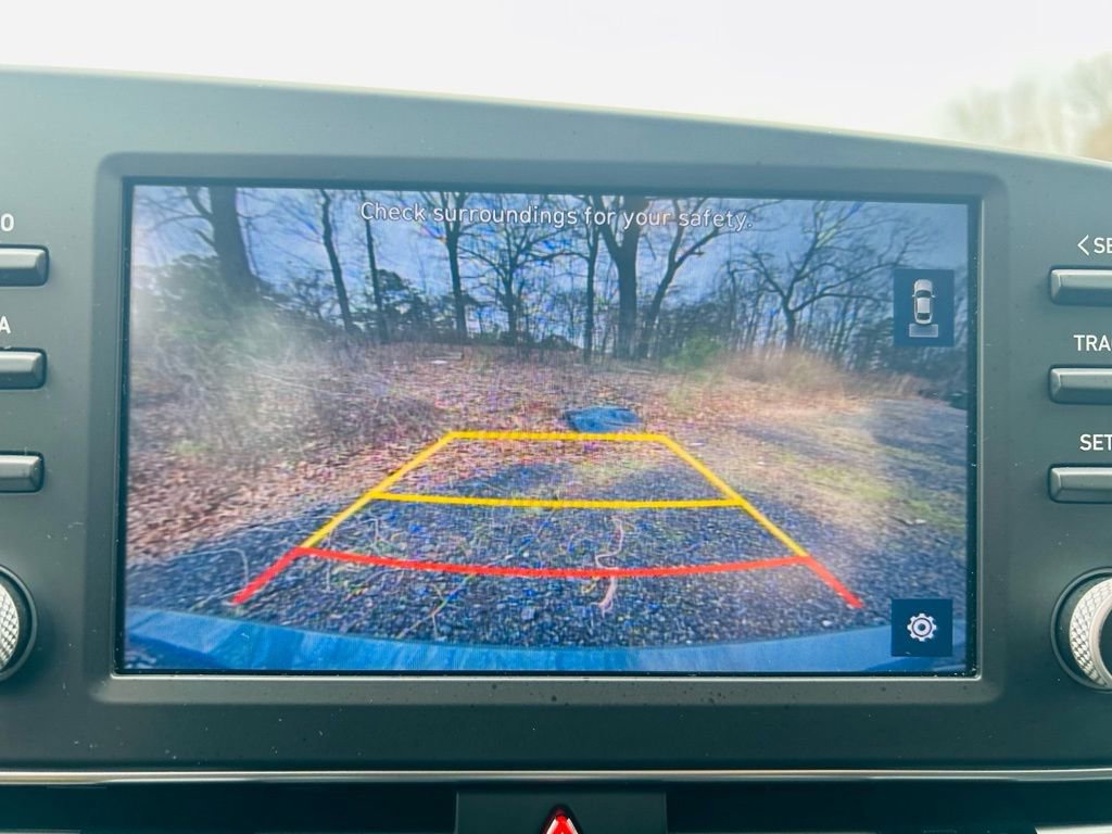 Used 2021 Hyundai Elantra SE image 31