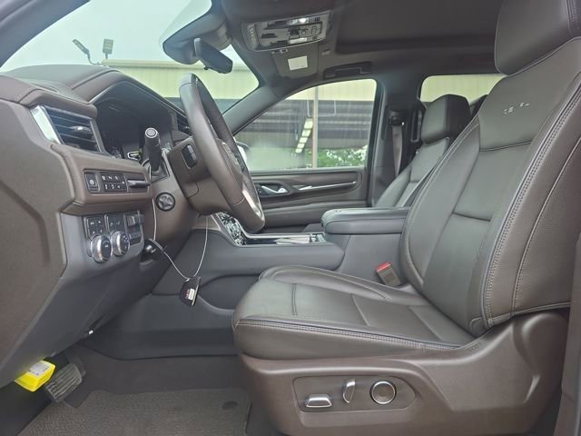 Used 2024 GMC Yukon XL Denali w/ Advanced Technology Package image 6