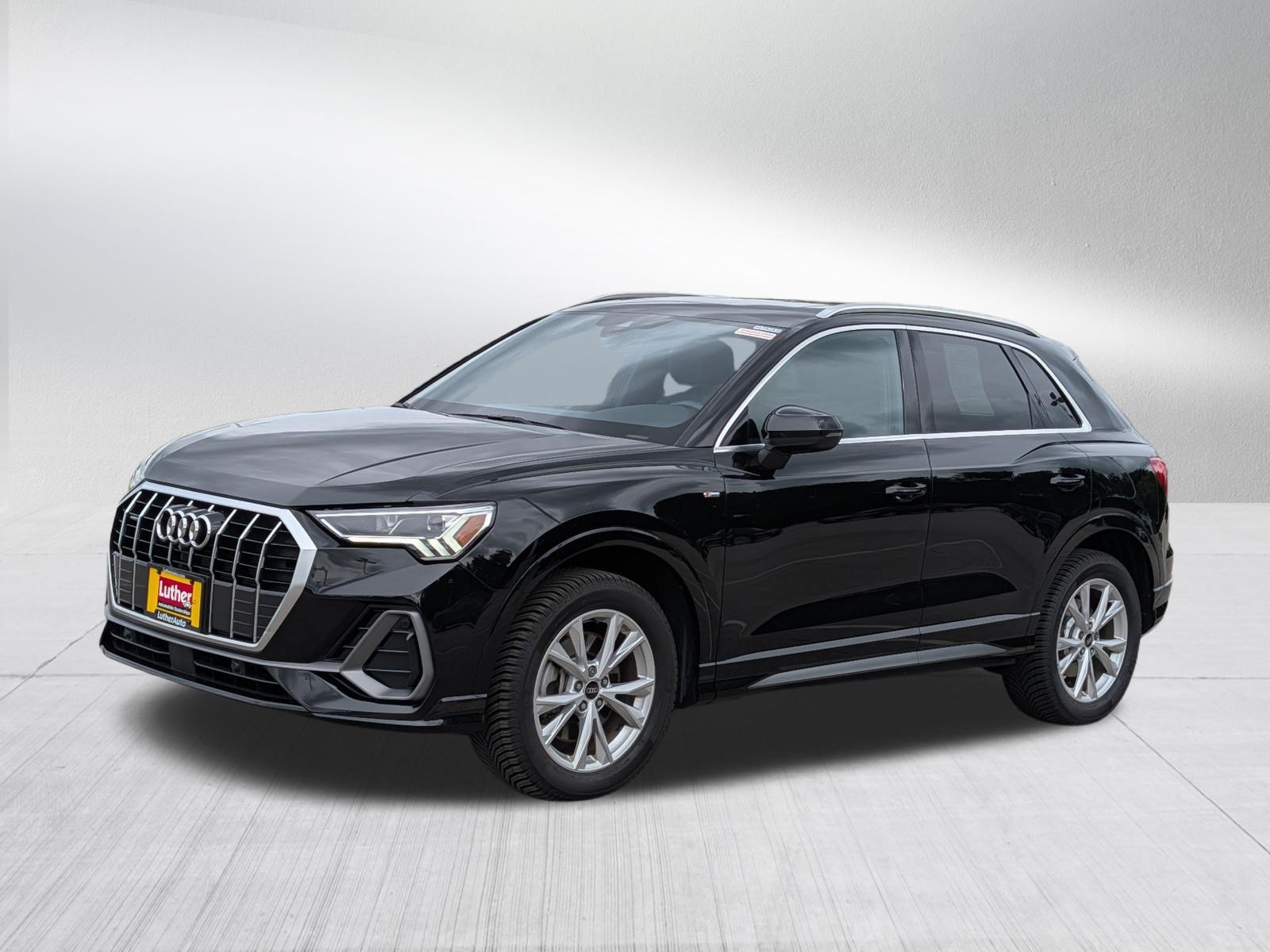 Used 2022 Audi Q3 2.0T Premium Plus AWD/4WD image 3