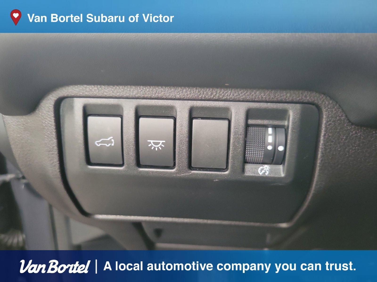 Used 2023 Subaru Ascent Touring AWD/4WD image 16