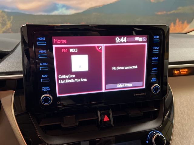 Used 2022 Toyota Corolla LE image 30