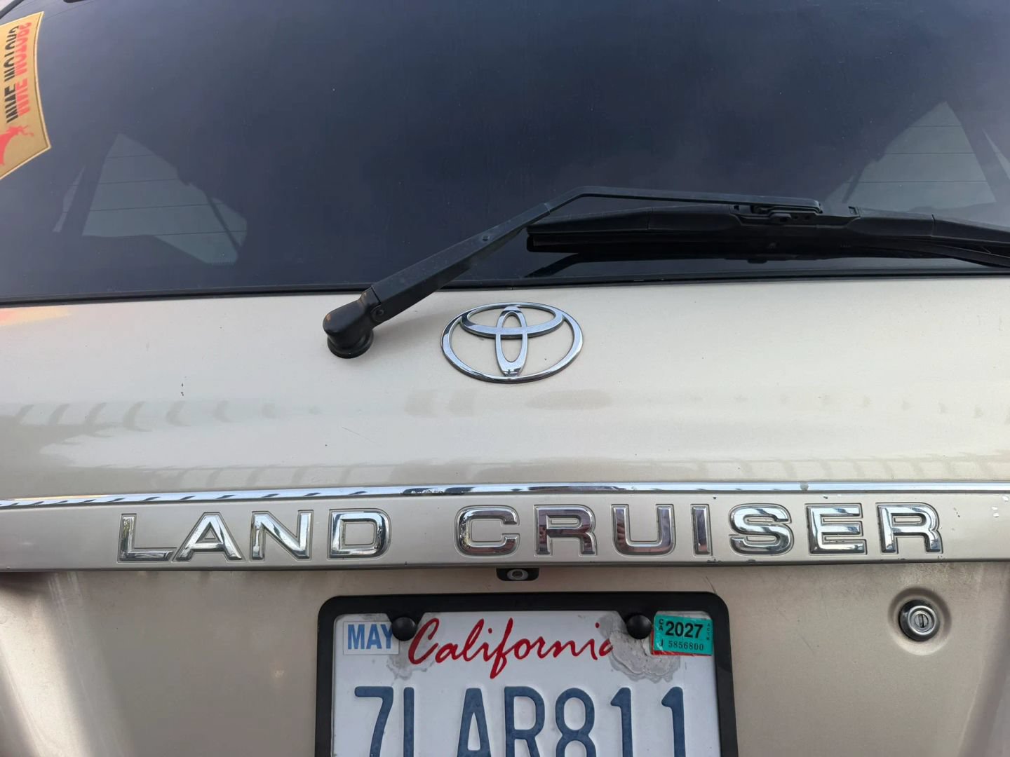 Used 2004 Toyota Land Cruiser w/ Convenience Pkg AWD/4WD image 32