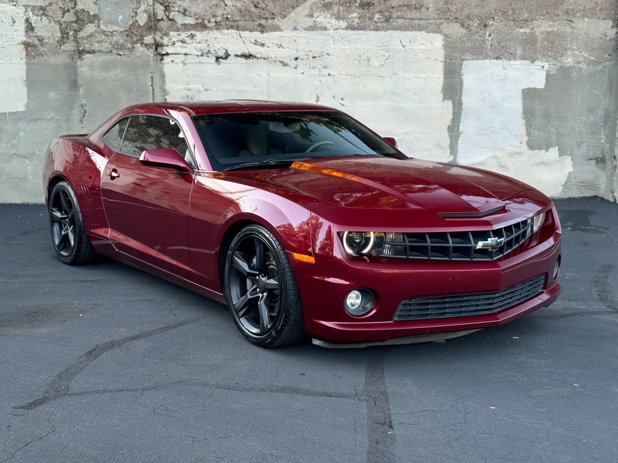 Used 2010 Chevrolet Camaro SS w/ RS Package image 2