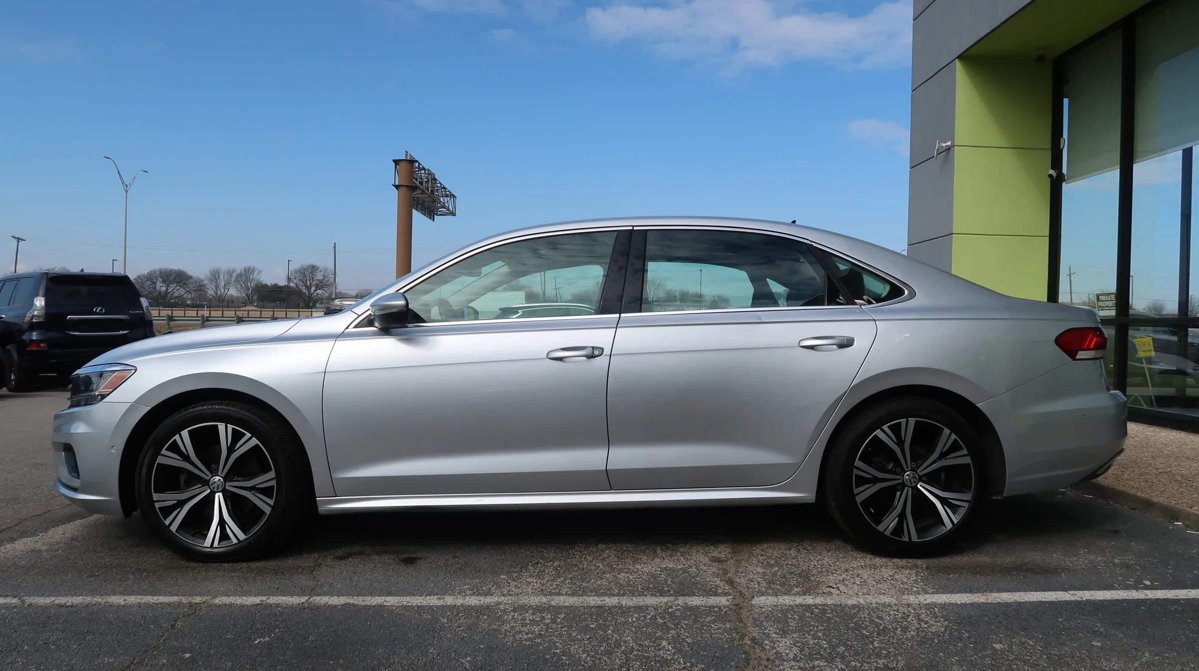 Used 2020 Volkswagen Passat 2.0T SEL FWD image 7