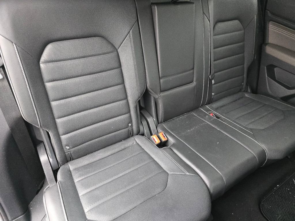 Used 2021 Volkswagen Atlas Cross Sport SEL Premium R-Line image 22