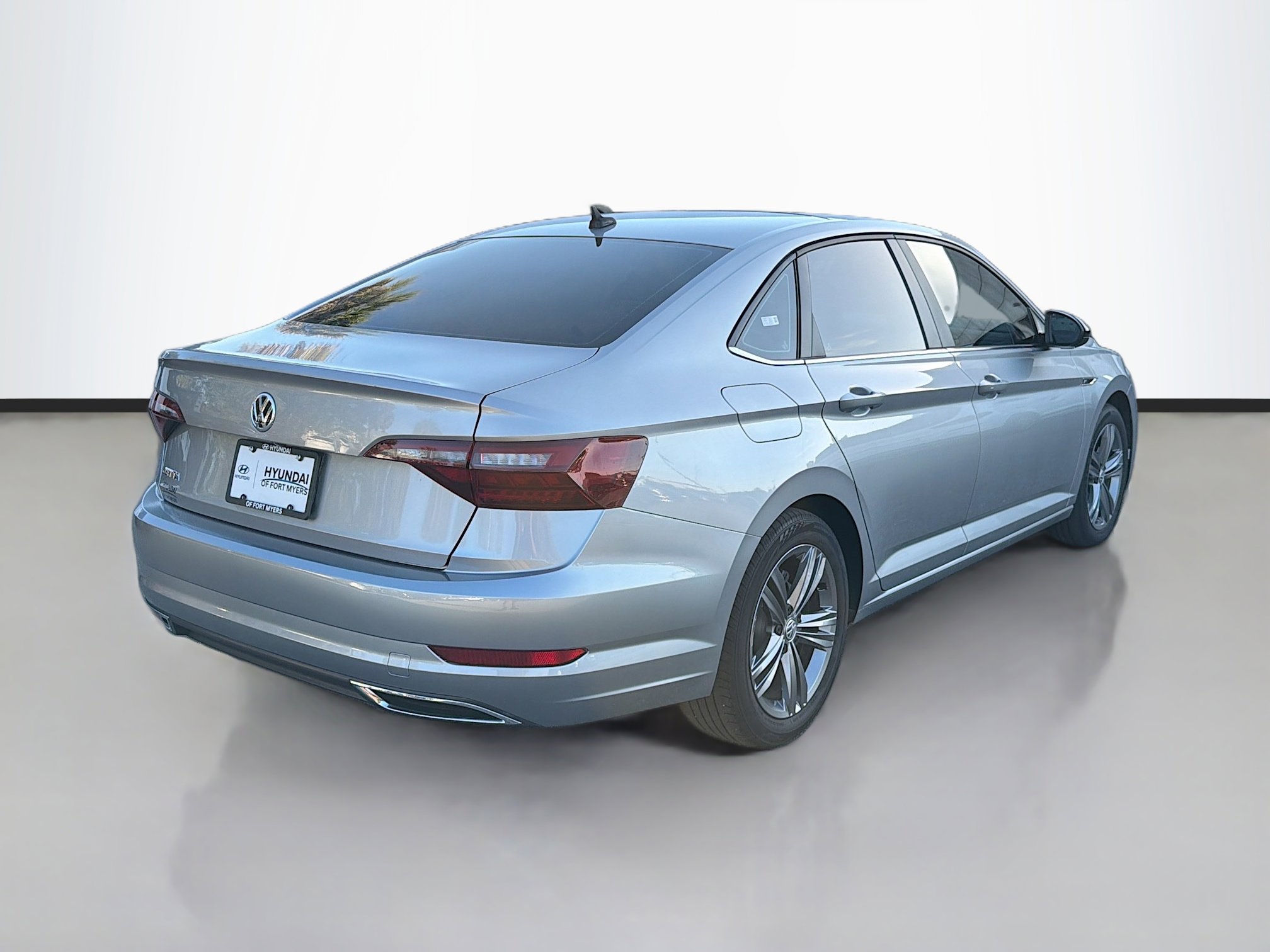 Used 2020 Volkswagen Jetta R-Line image 3