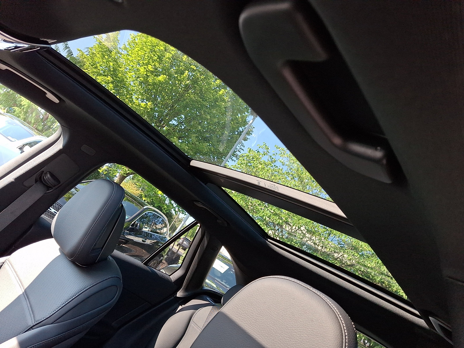 New 2026 Mercedes-Benz GLC 300 4MATIC image 12
