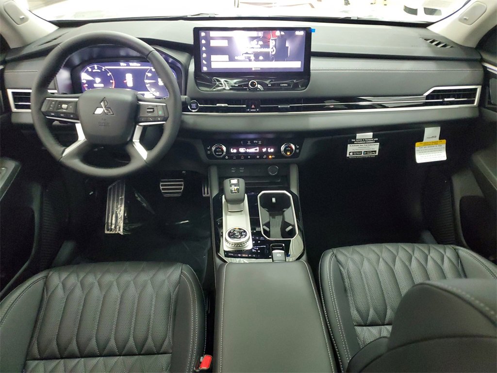 New 2025 Mitsubishi Outlander SEL image 16