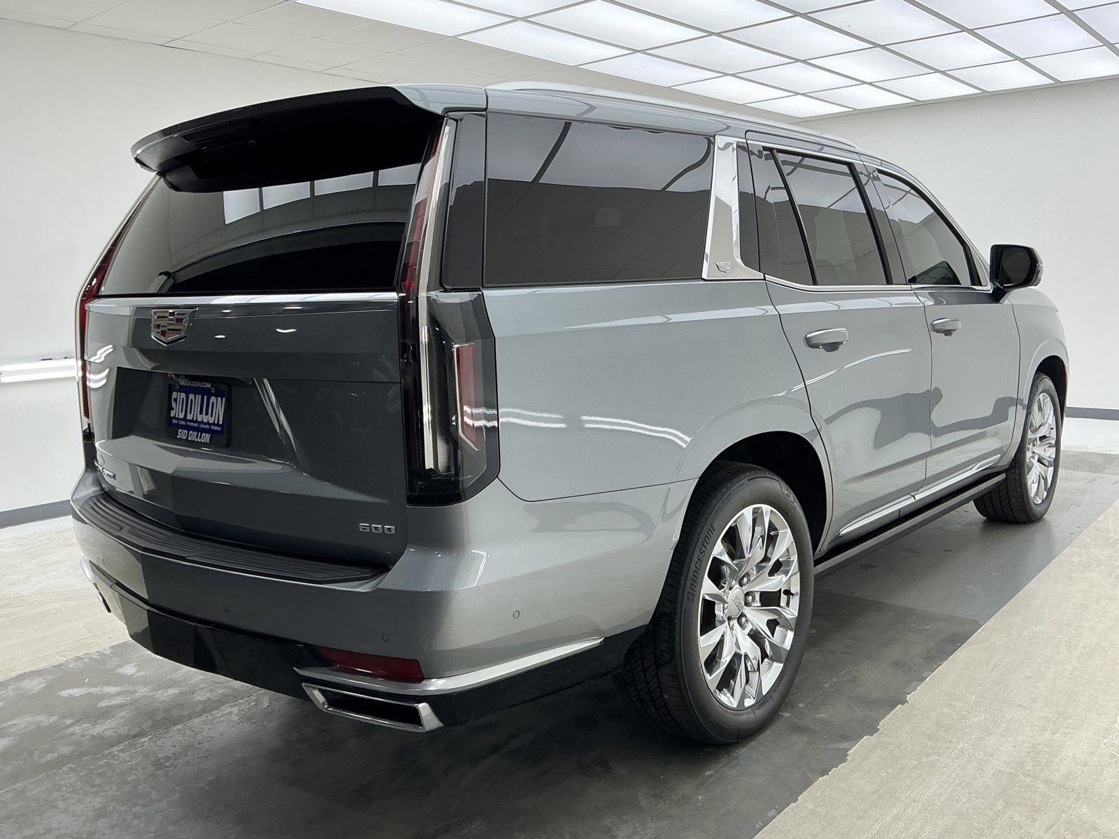 Used 2023 Cadillac Escalade Premium Luxury Platinum image 4