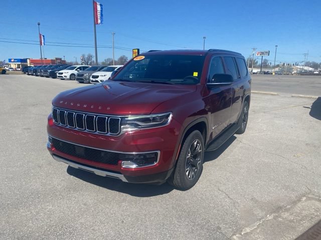 New 2024 Jeep Wagoneer Series III w/ Flexible Seating Group AWD/4WD image 2
