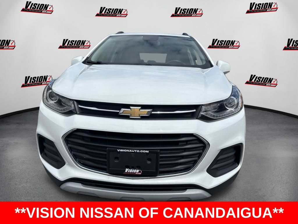 Used 2019 Chevrolet Trax LT w/ LT Convenience Package AWD/4WD image 2