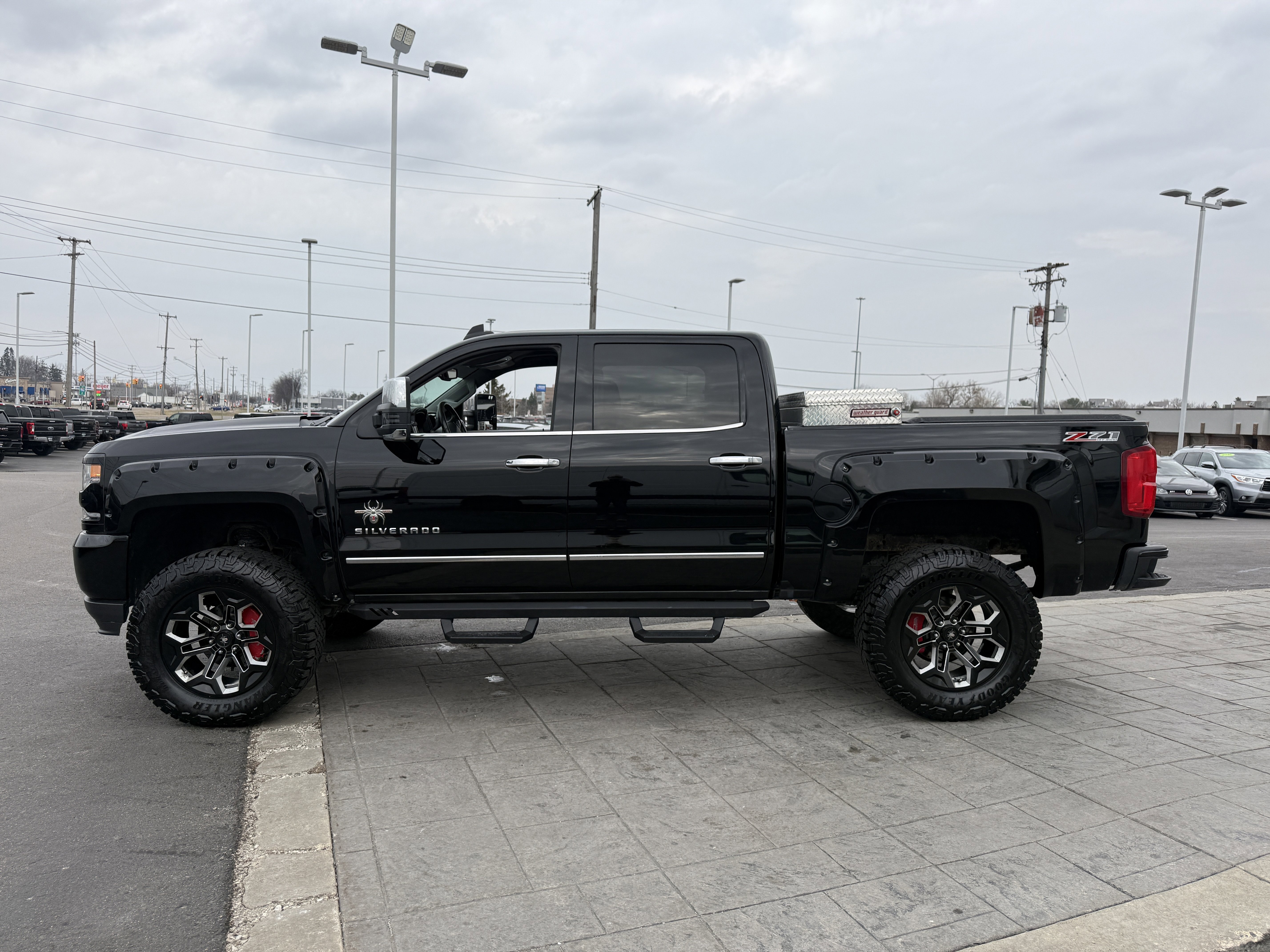 Used 2017 Chevrolet Silverado 1500 LTZ Z71 w/ LTZ Plus Package image 3