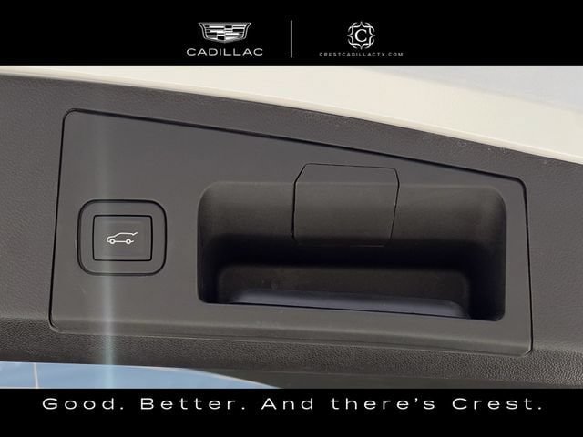 Certified 2025 Cadillac XT4 Premium Luxury w/ LPO, Floor Liner Package FWD image 29