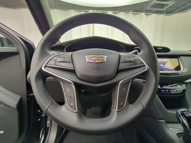Used 2024 Cadillac XT5 Luxury w/ LPO, Floor Liner Package AWD/4WD image 10
