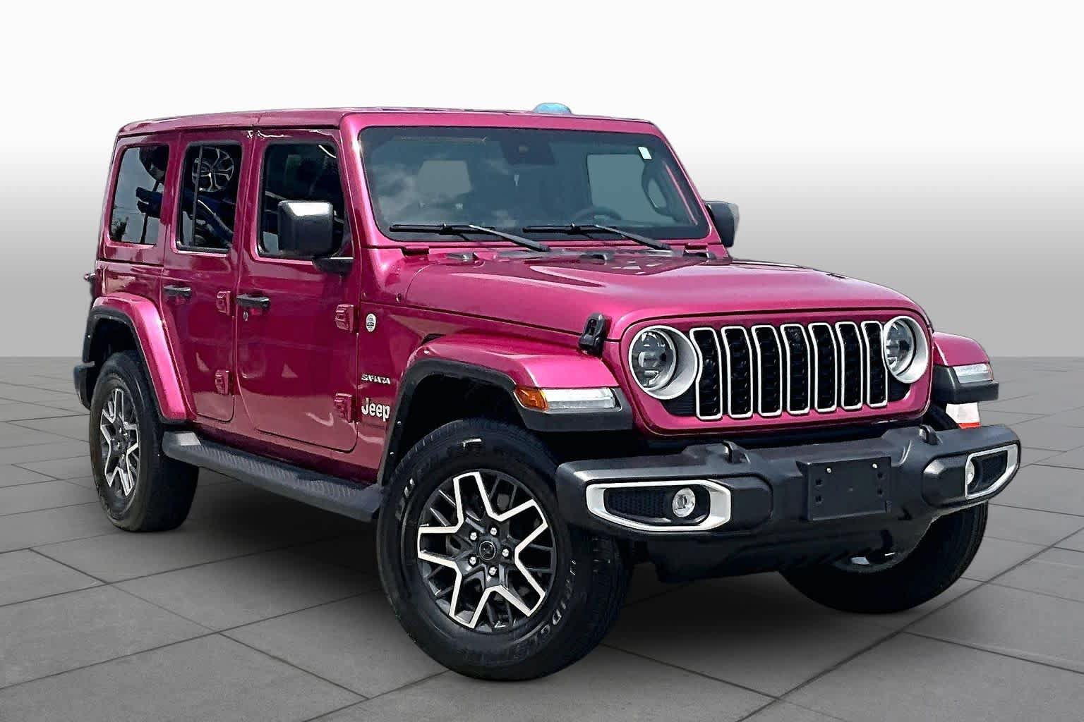 Used 2024 Jeep Wrangler Unlimited Sahara w/ Technology Group AWD/4WD image 2