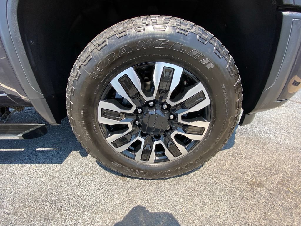 Used 2025 GMC Sierra 2500 Denali Ultimate w/ Max Trailering Package AWD/4WD image 30