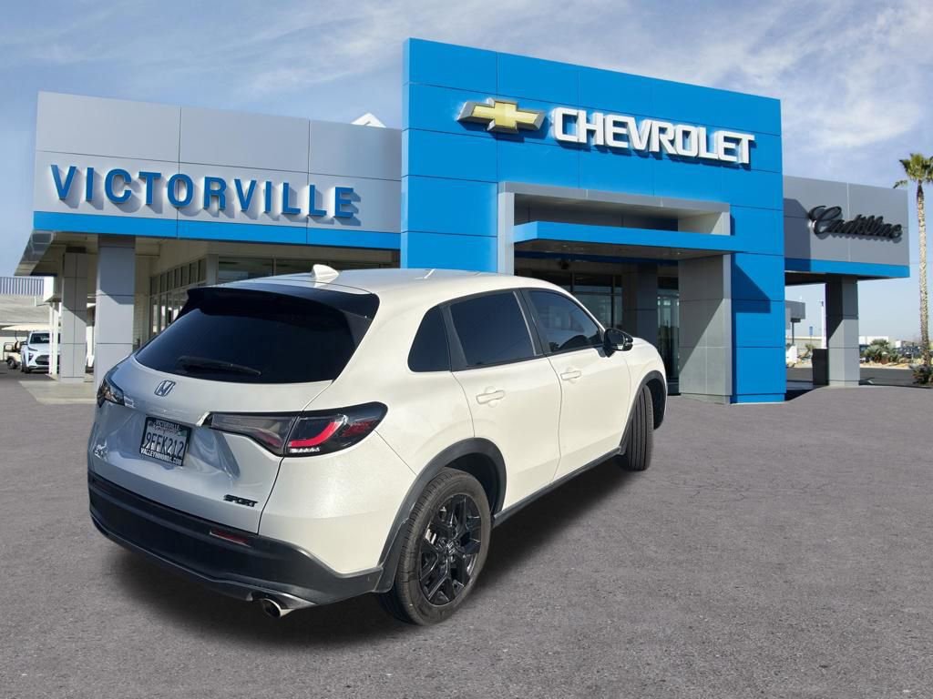 Used 2023 Honda HR-V Sport image 3