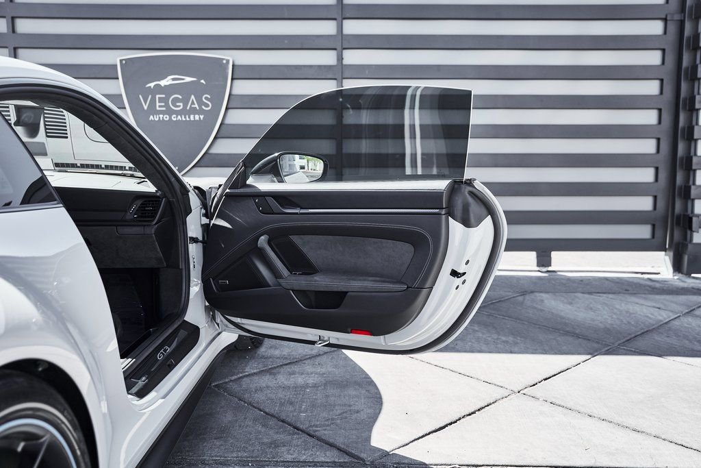 Used 2024 Porsche 911 GT3 image 24