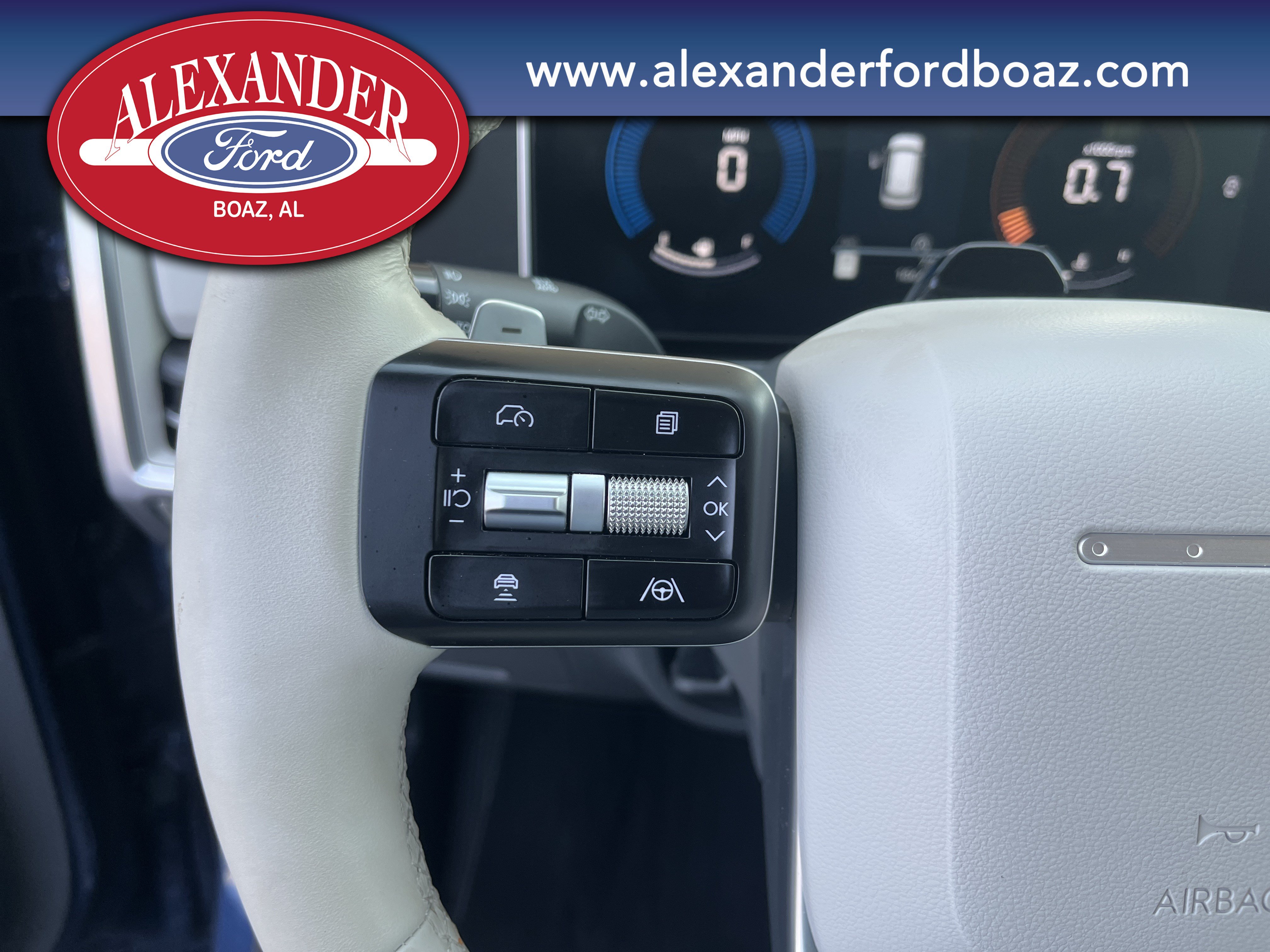 Used 2026 Hyundai Santa Fe SEL FWD image 27