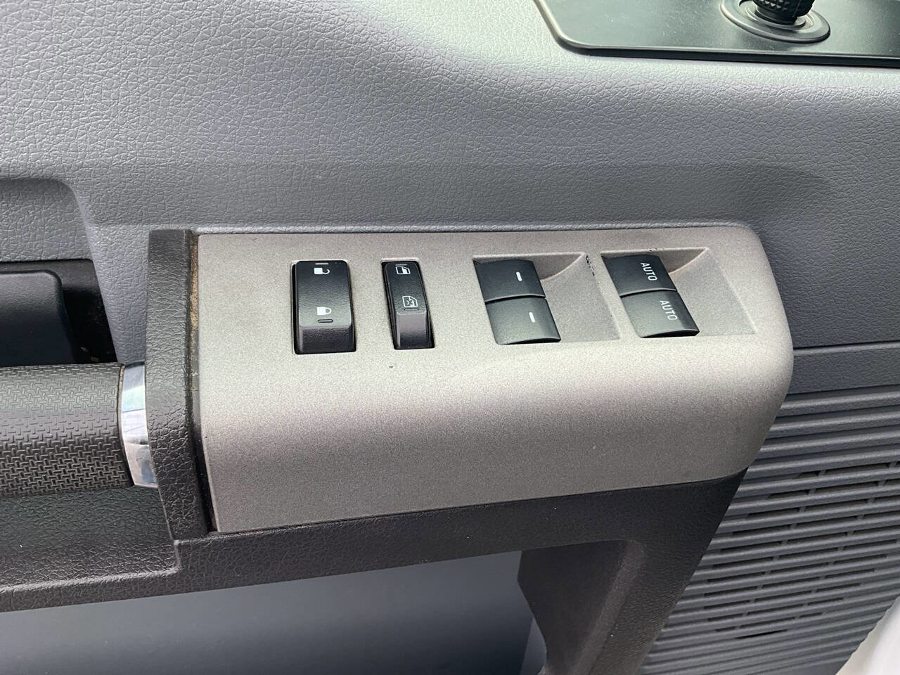 Used 2013 Ford F250 XLT w/ XLT Value Pkg image 31