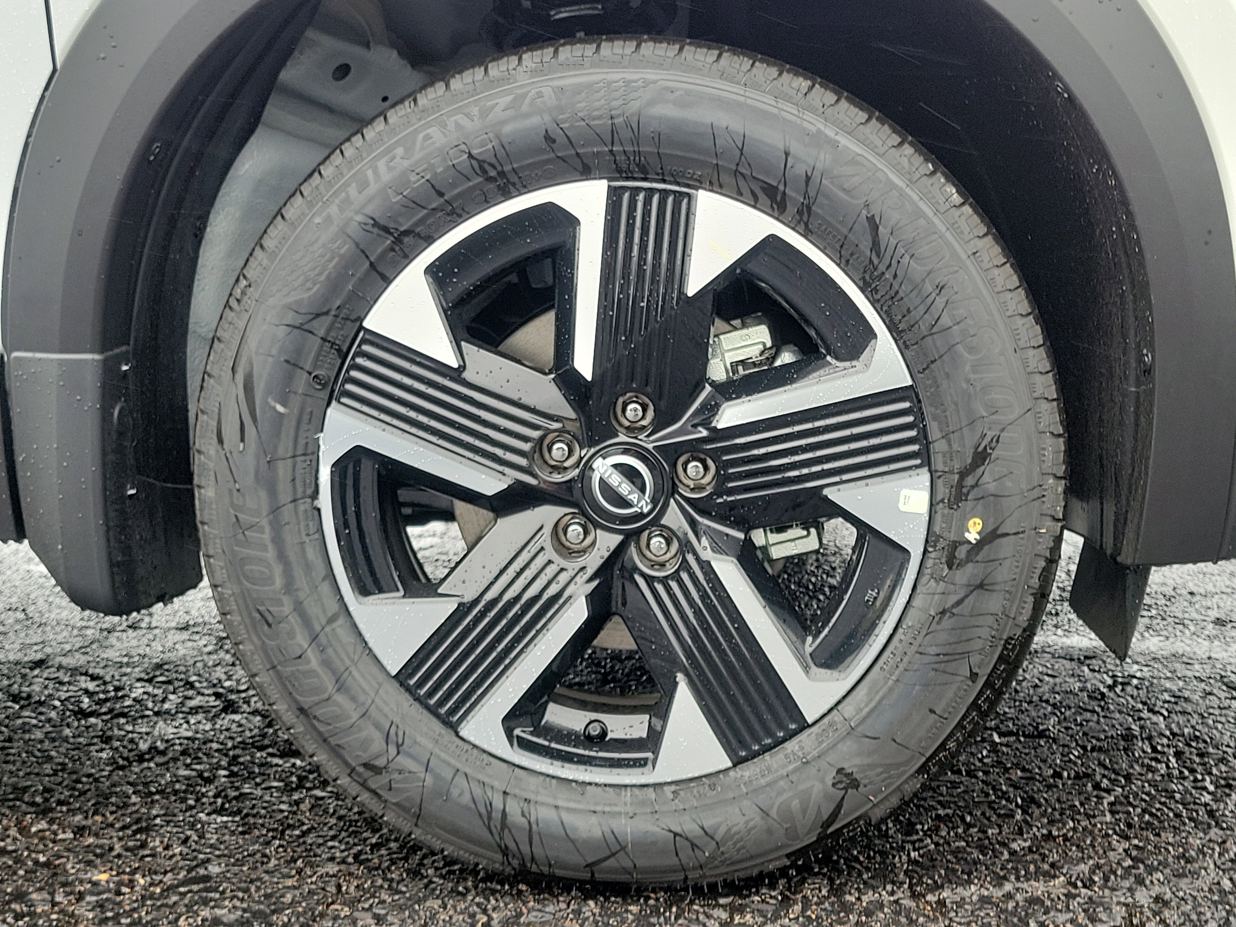 New 2026 Nissan Kicks SV w/ Cold Weather Package image 5