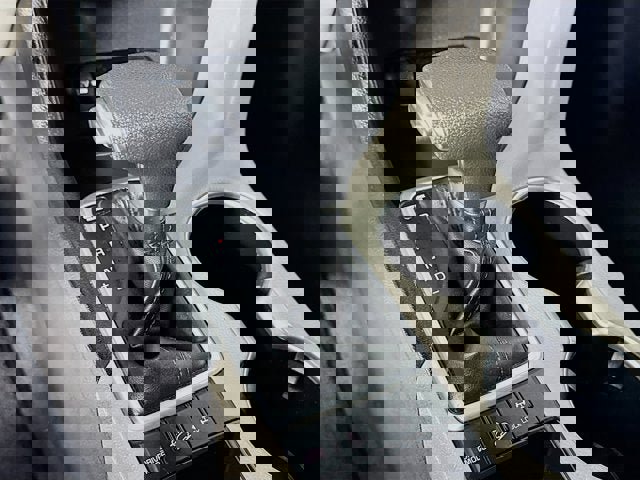 Used 2020 Kia Sportage LX image 14