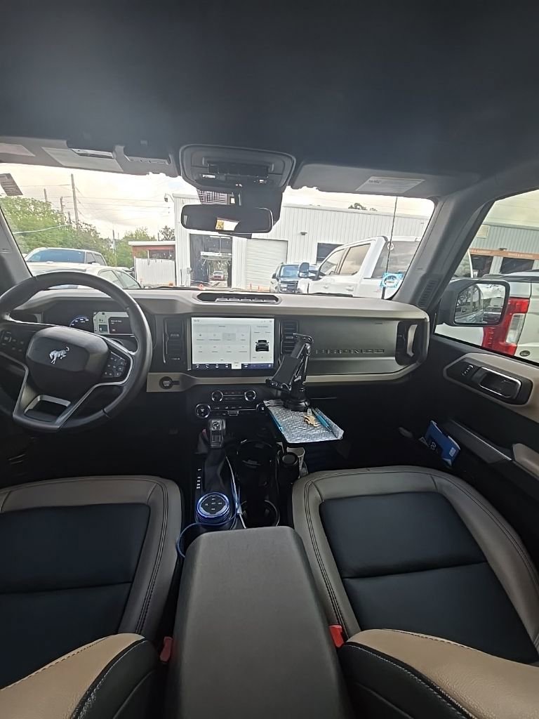 Used 2023 Ford Bronco Wildtrak image 10
