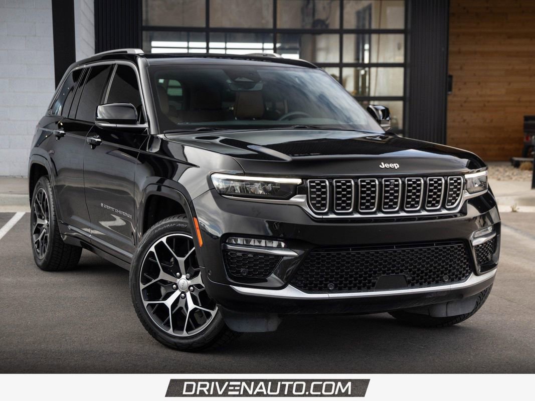 Used 2023 Jeep Grand Cherokee Summit image 1
