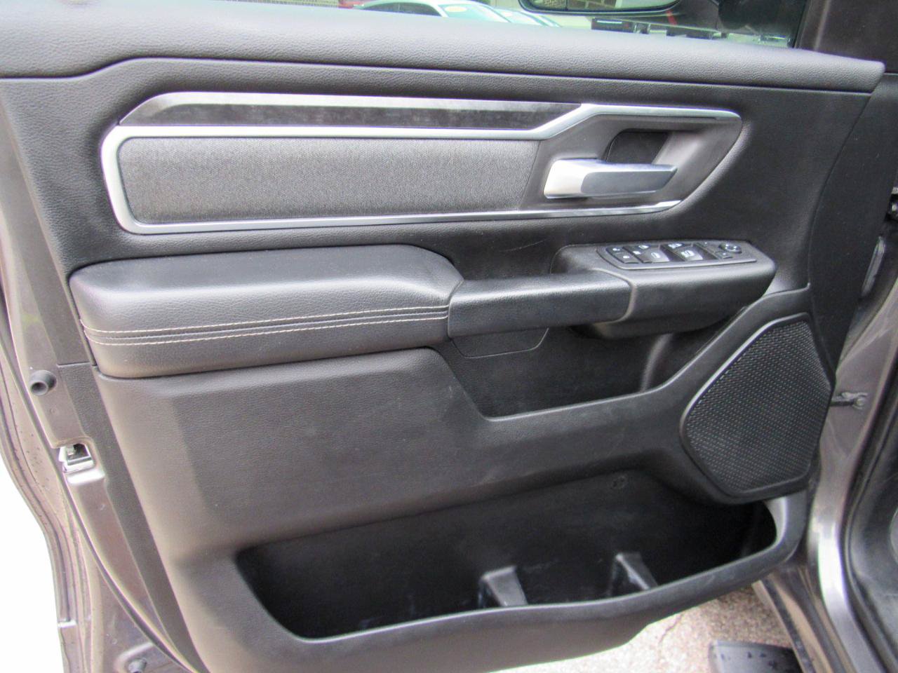 Used 2019 RAM 1500 Big Horn AWD/4WD image 19