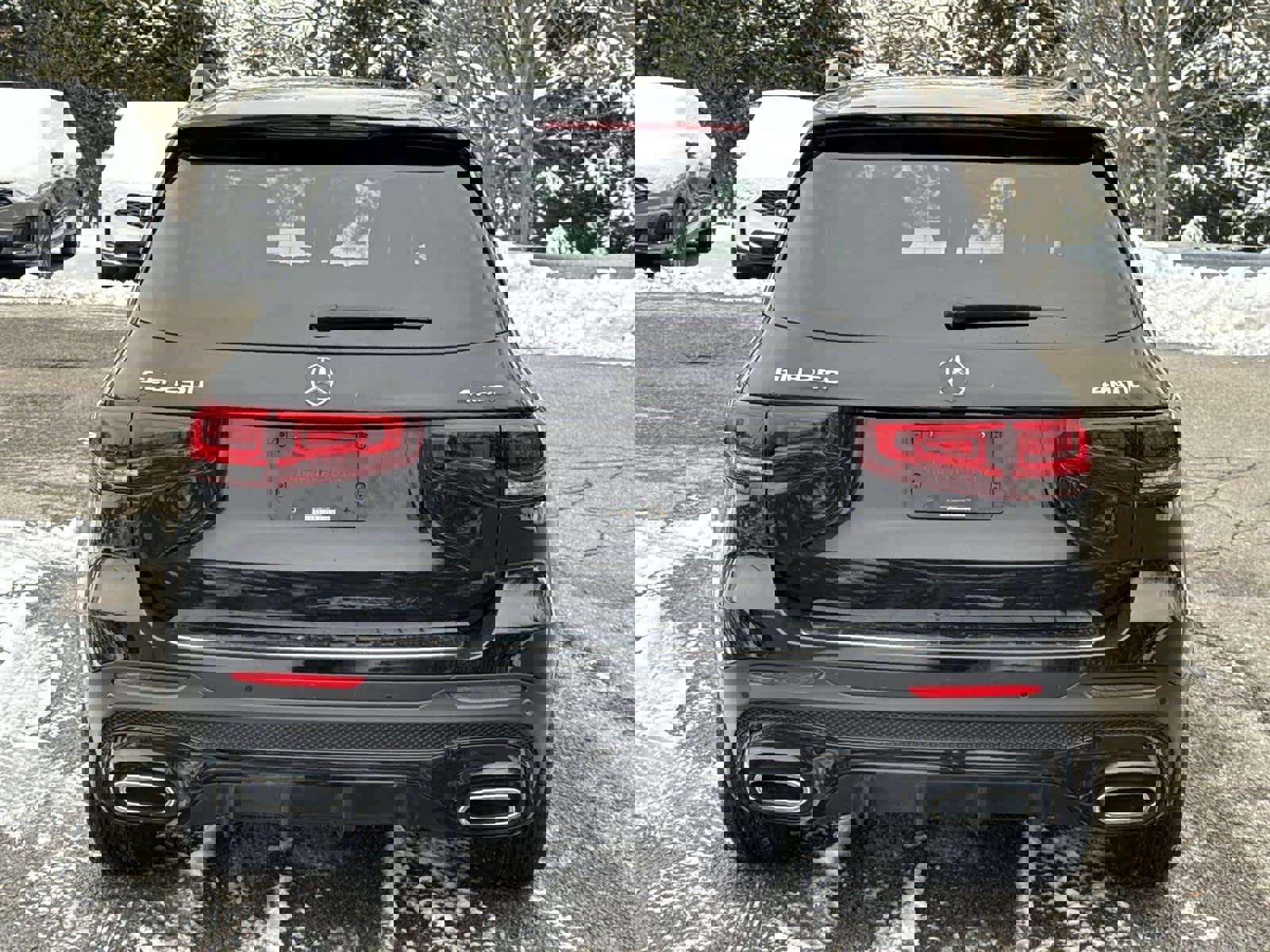 Used 2022 Mercedes-Benz GLB 250 4MATIC image 4