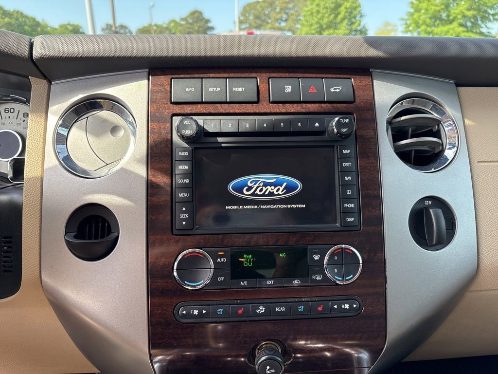 Used 2014 Ford Expedition XLT w/ Equipment Group 202A RWD image 13