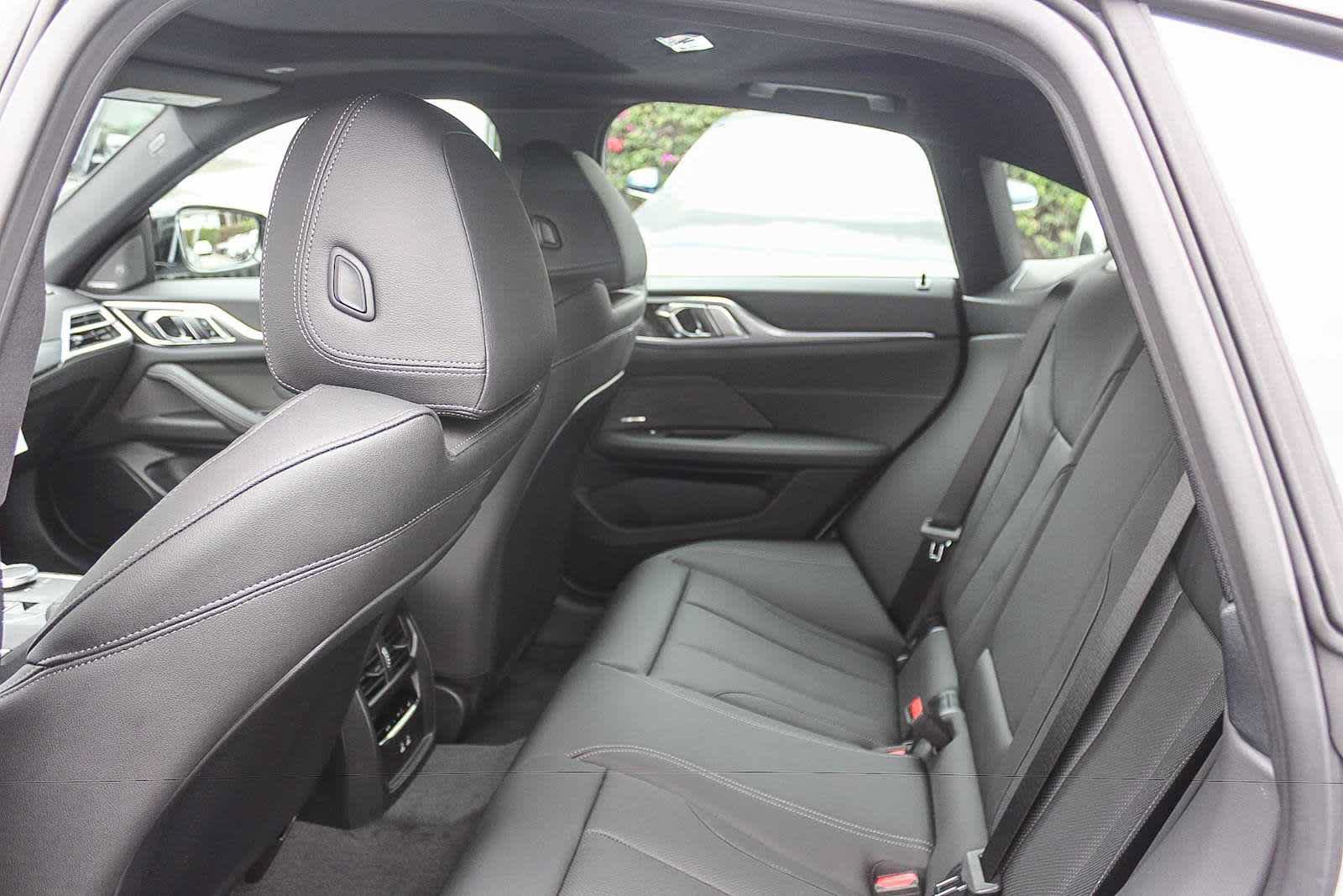 New 2026 BMW i4 eDrive40 w/ M Sport Package RWD image 16