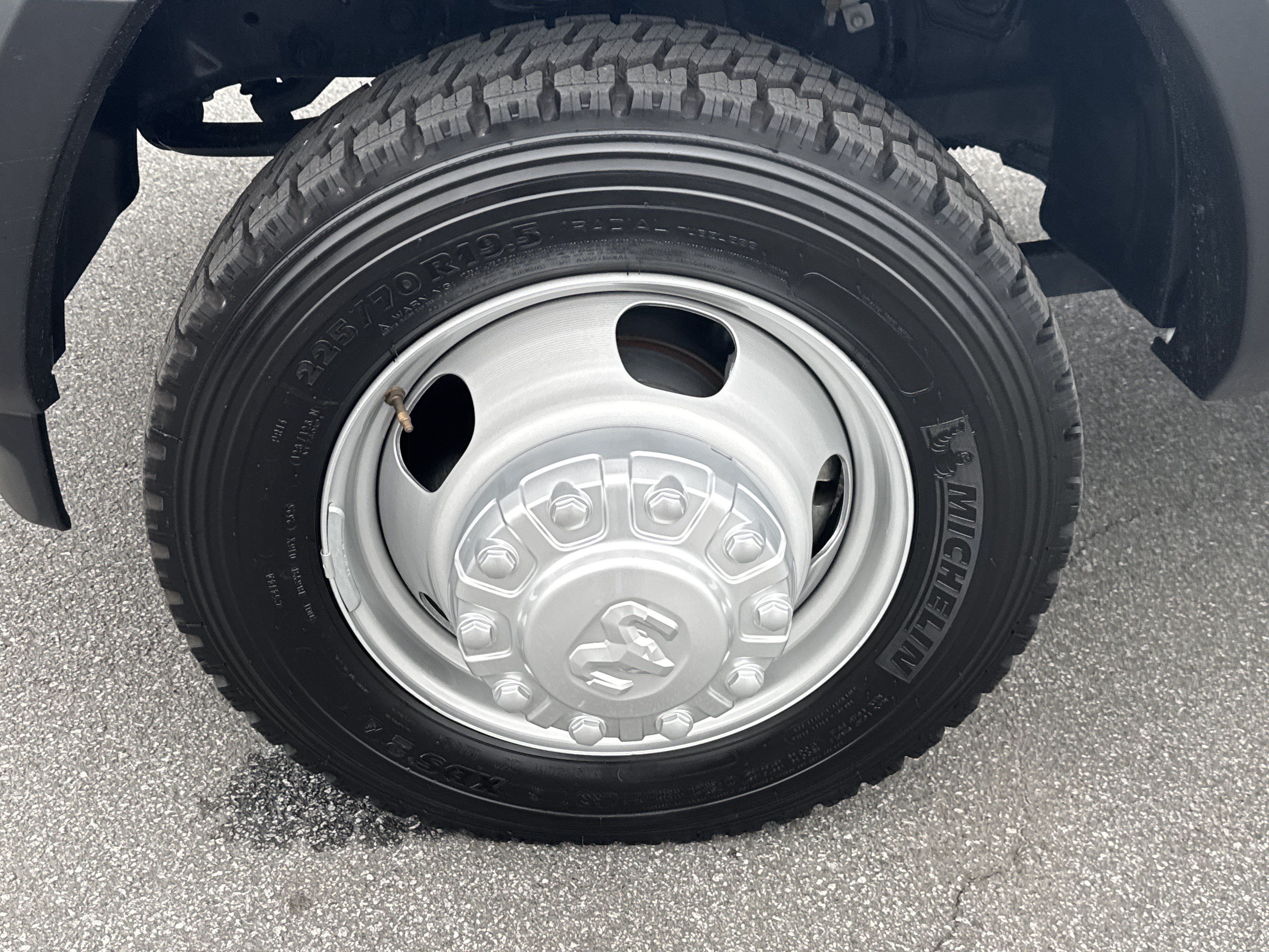 New 2026 RAM 5500 Tradesman w/ Chrome Appearance Group AWD/4WD image 13