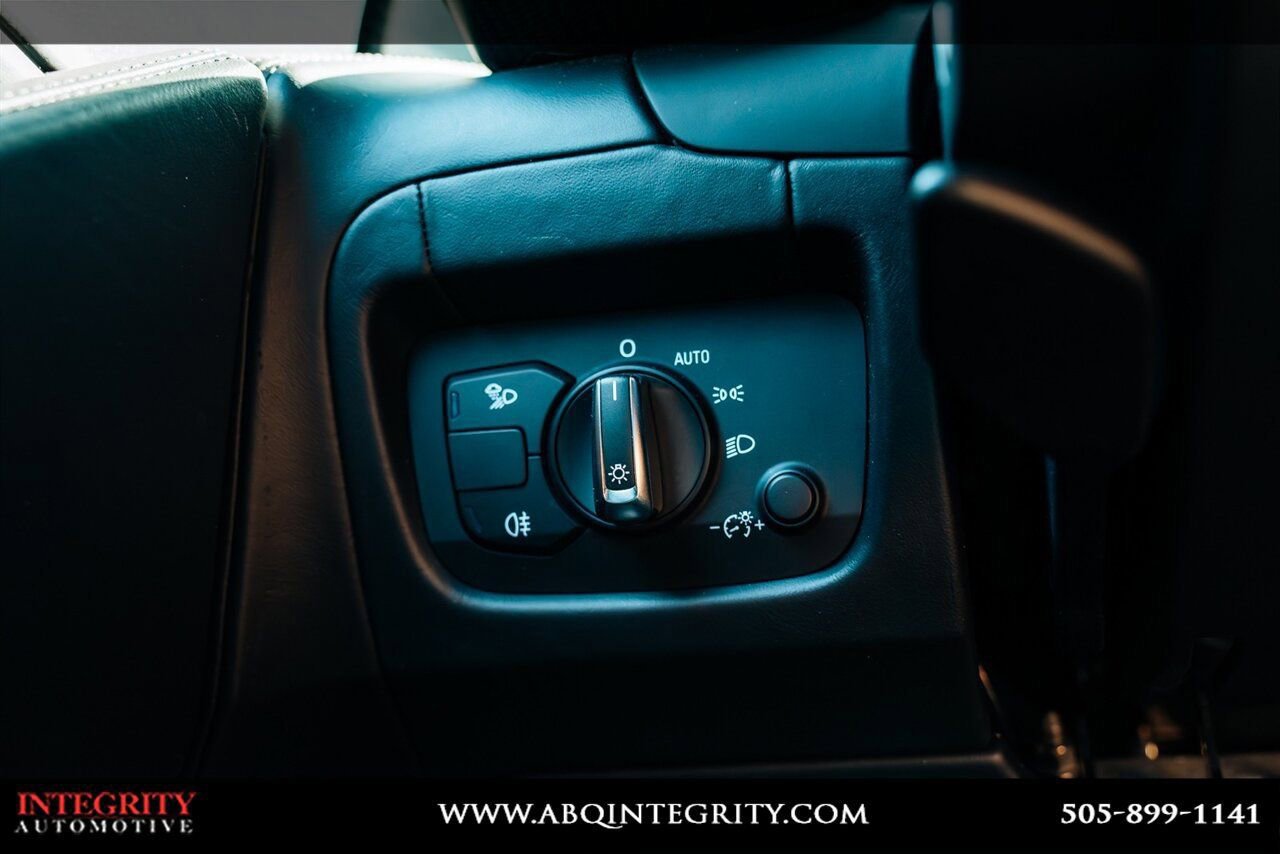 Used 2017 Audi R8 V10 w/ Carbon Exterior Package image 36