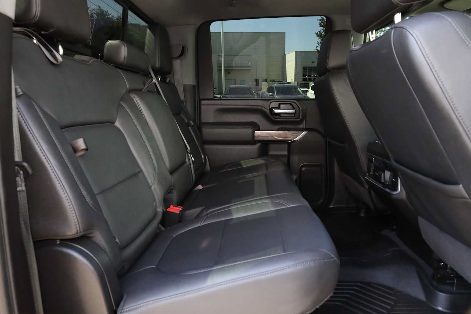 Used 2021 Chevrolet Silverado 2500 LTZ w/ LTZ Plus Package AWD/4WD image 34