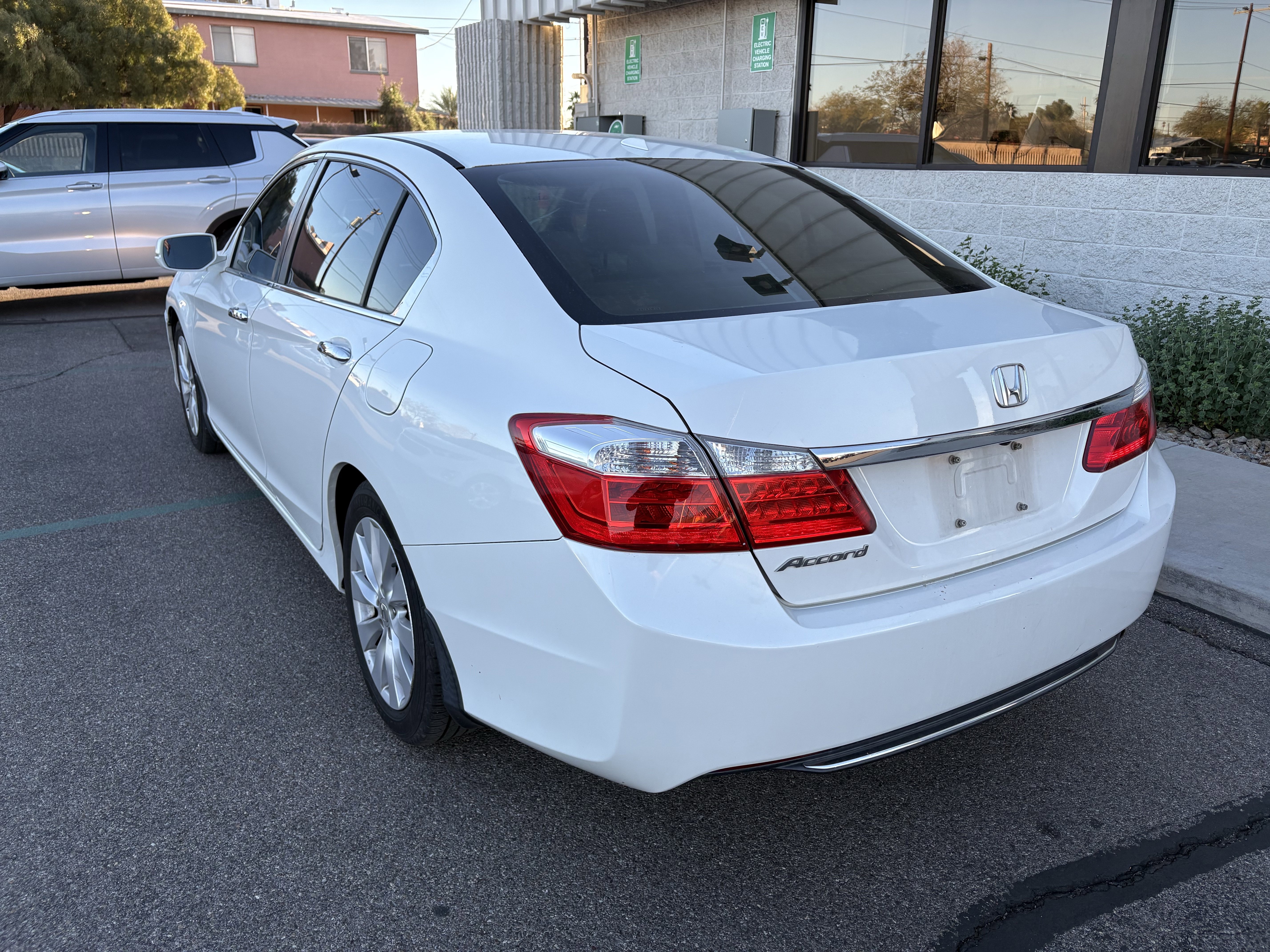 Used 2013 Honda Accord EX-L image 3